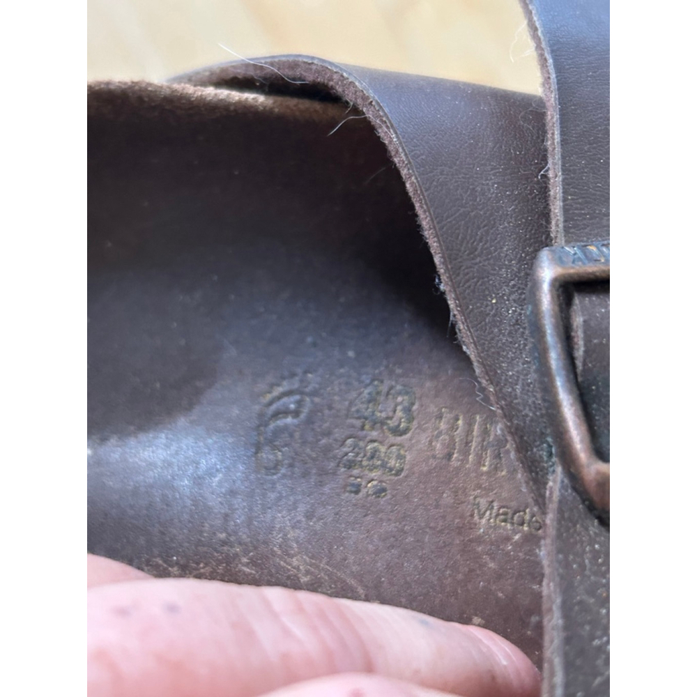 Birkenstock size 43 damaged - Picture 4 of 4